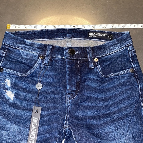 NWT Blanknyc Crop Skinny Jeans in Dark Blue Denim - Picture 8 of 11